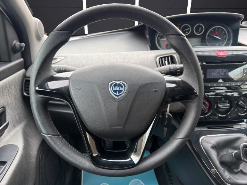 LANCIA Ypsilon 3ª serie Ypsilon 1.2 69 CV 5 po...