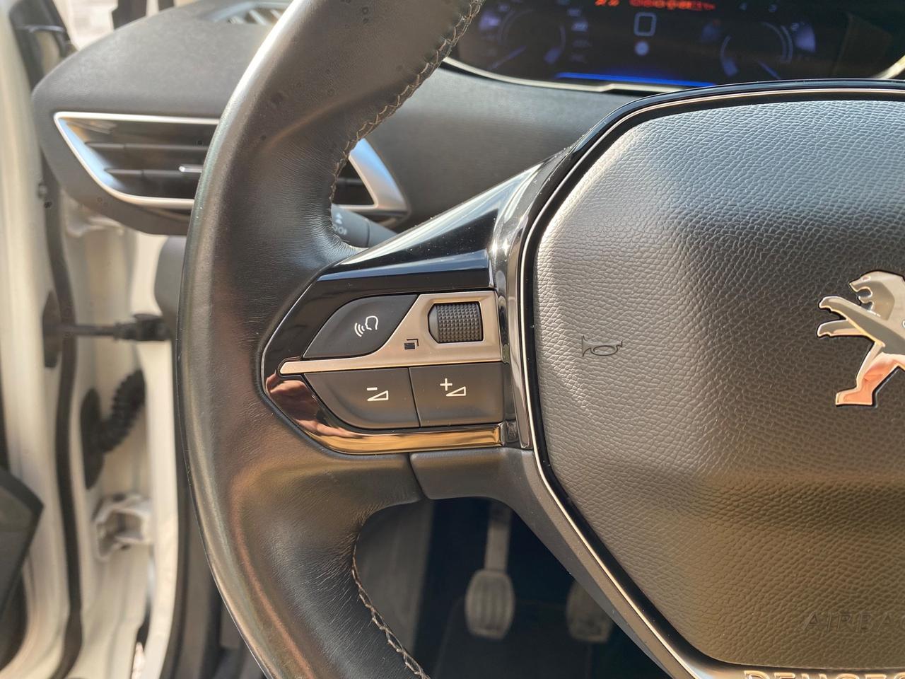 Peugeot 3008 BlueHDi 120 S&S Active