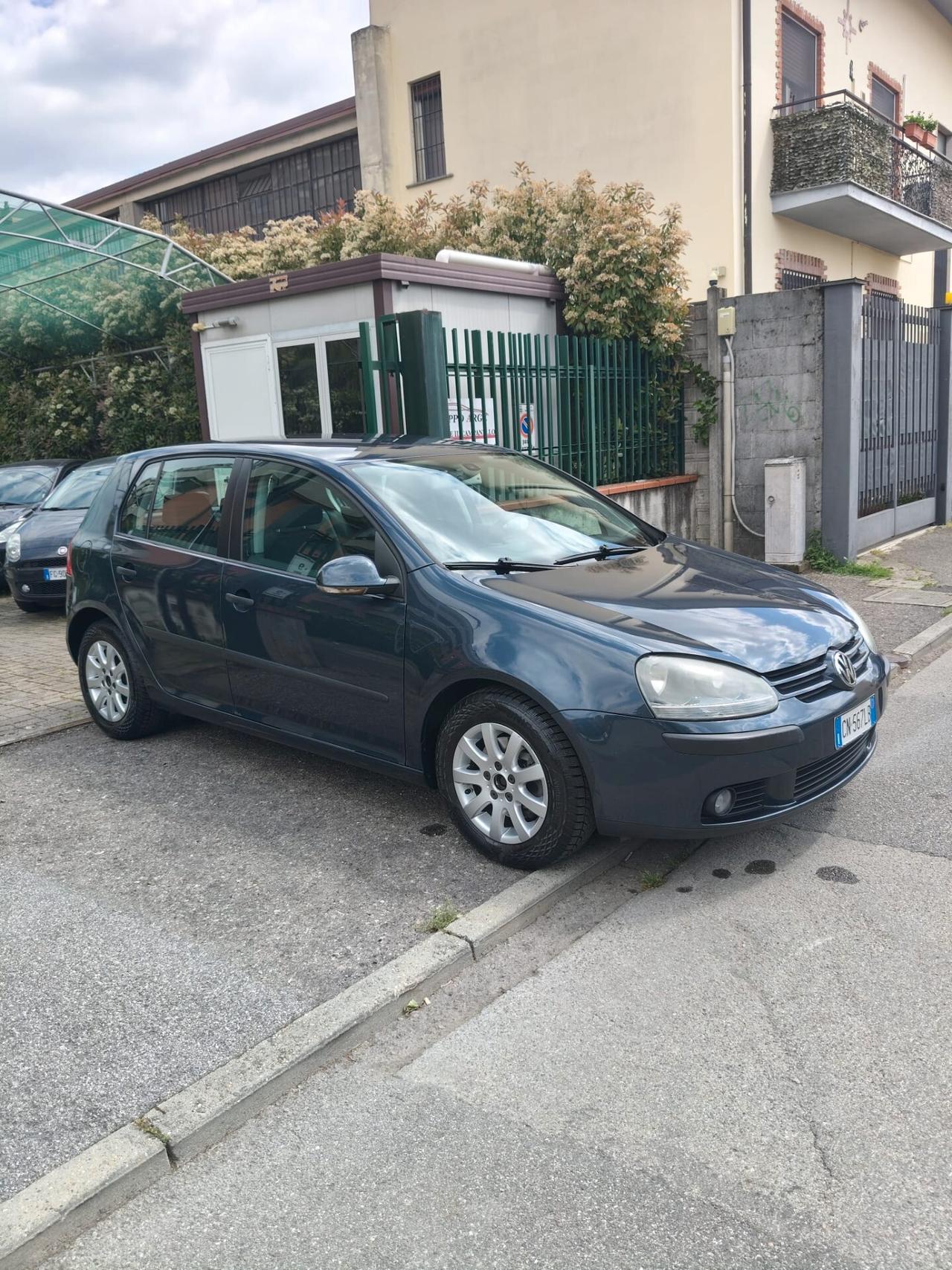 Volkswagen Golf 1.6 16V FSI 5p. Comfortline