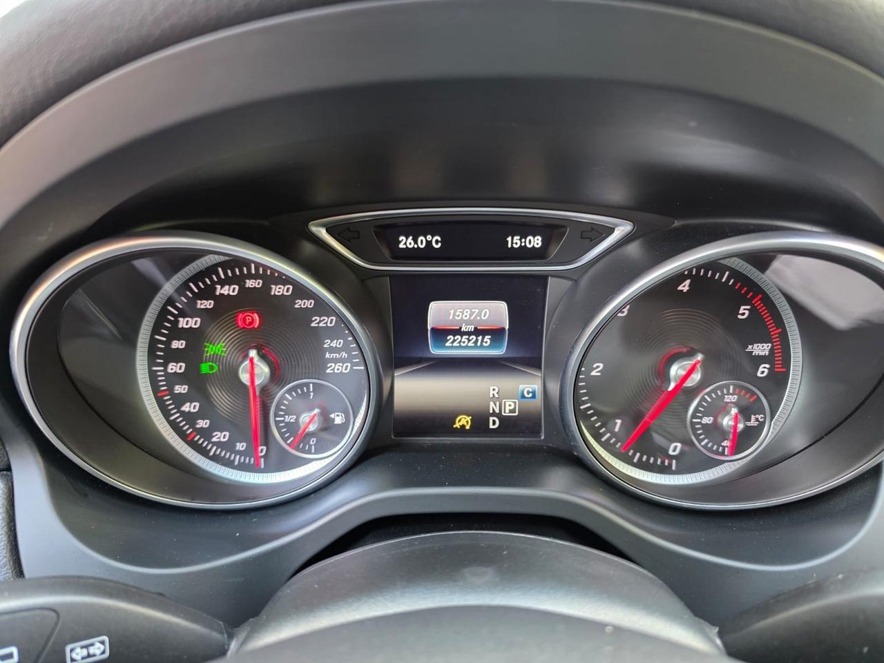 Mercedes-benz GLA 200 d Automatic Premium