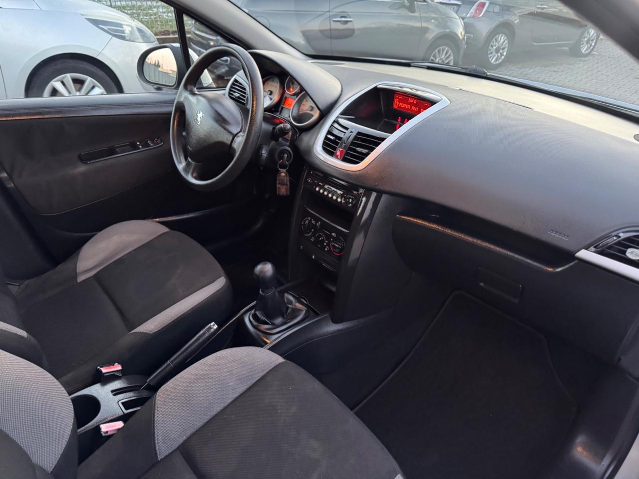 Peugeot 207 1.4 8V 75CV 5p. X Line ECO GPL