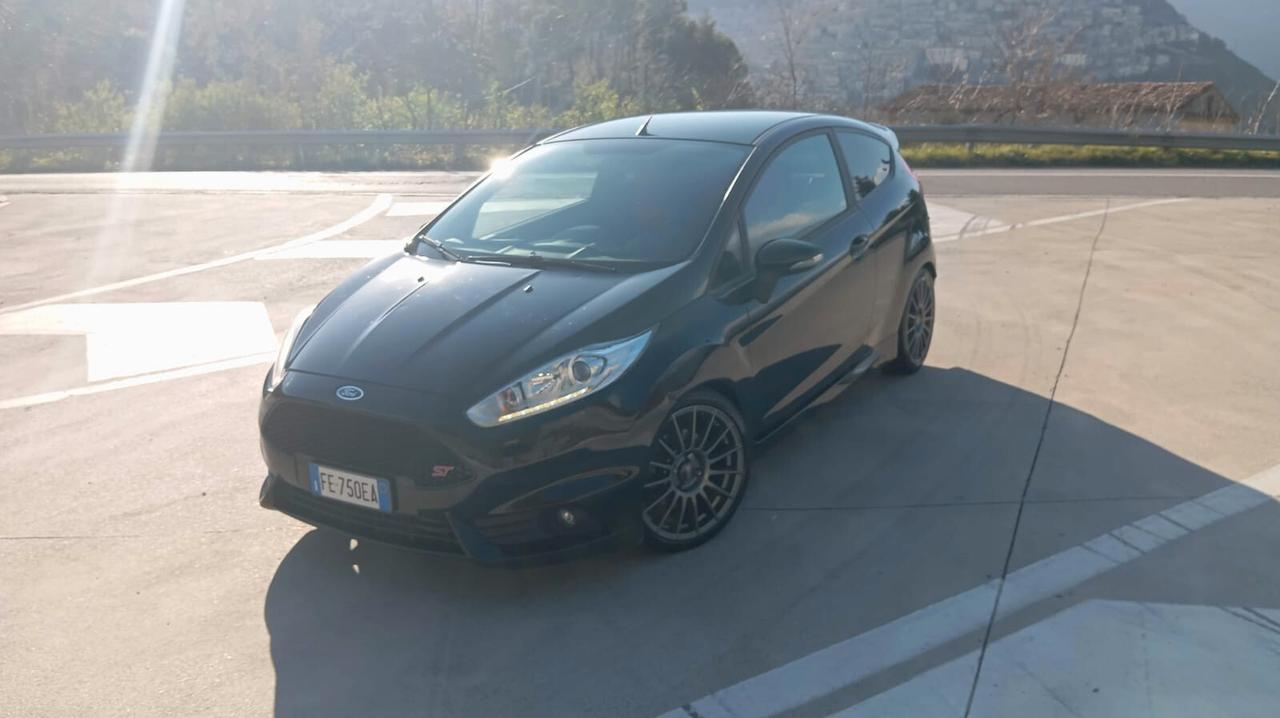 Ford Fiesta 1.6 182 CV 5 porte ST-Cerchi Oz-Scarico Sportivo