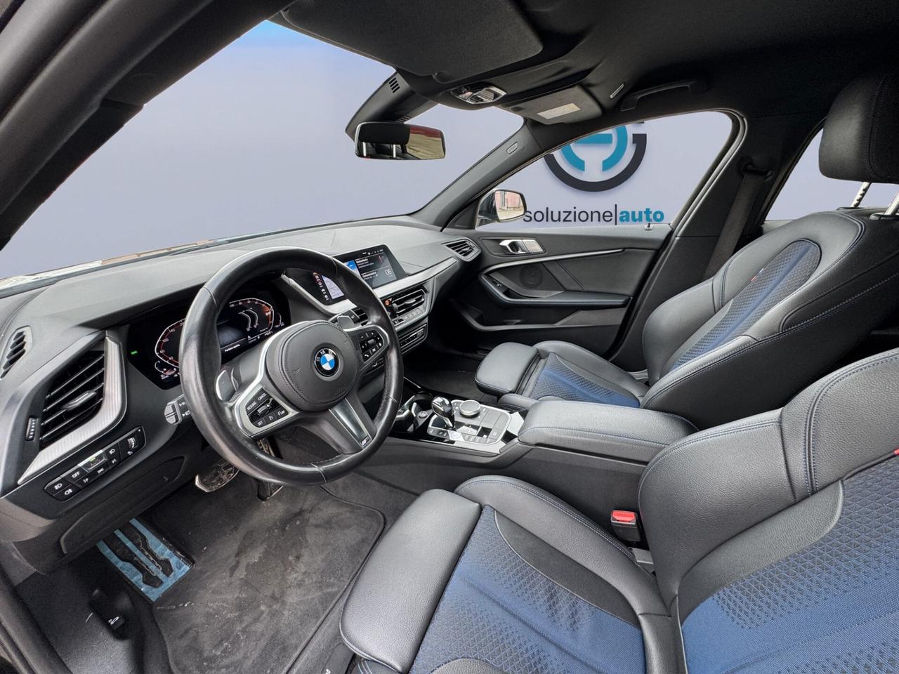 Bmw 118 118d 5p. Msport