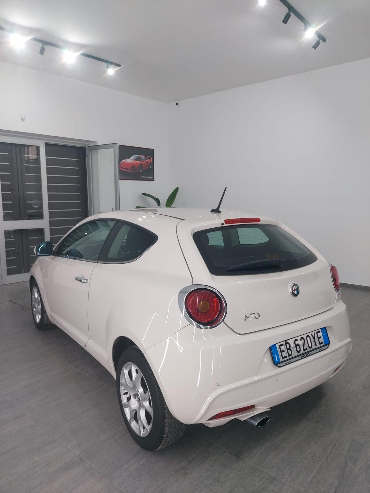 Alfa Romeo MiTo 1.3 JTDm-2 95 CV S&S Distinctive Sport Pack
