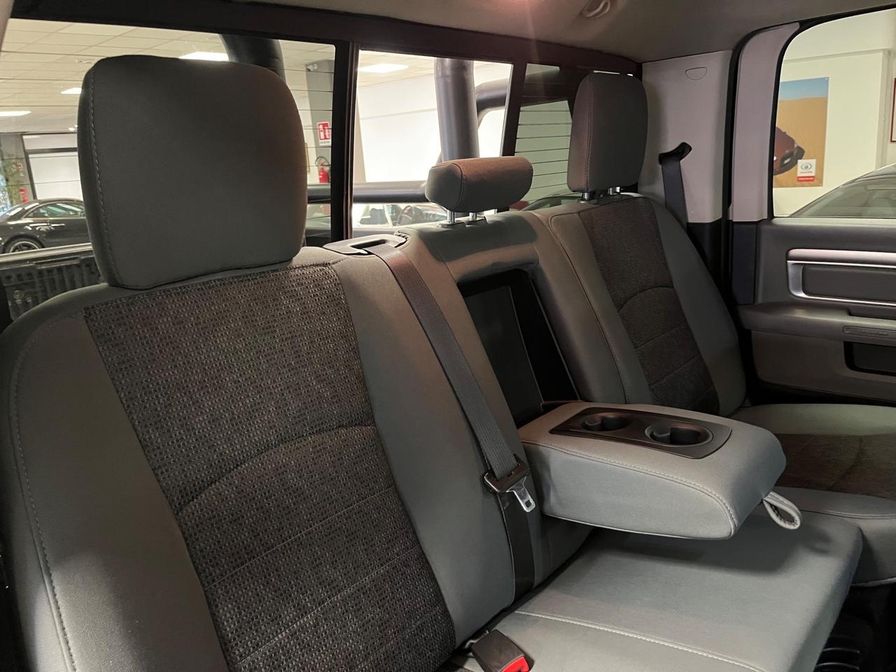 Dodge RAM 5.7 V8 GPL 401cv