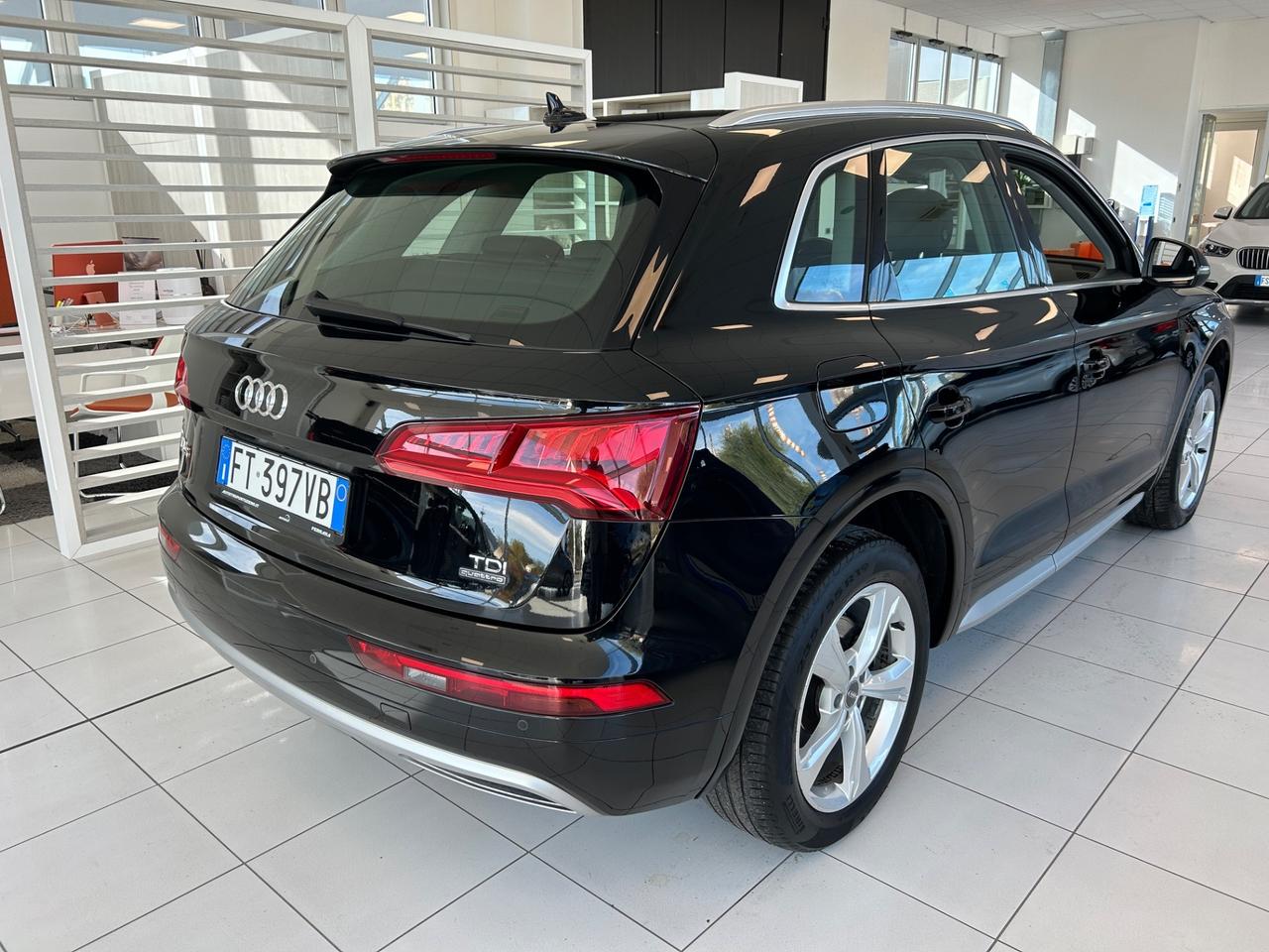 Audi Q5 40 TDI quattro S tronic Business Sport