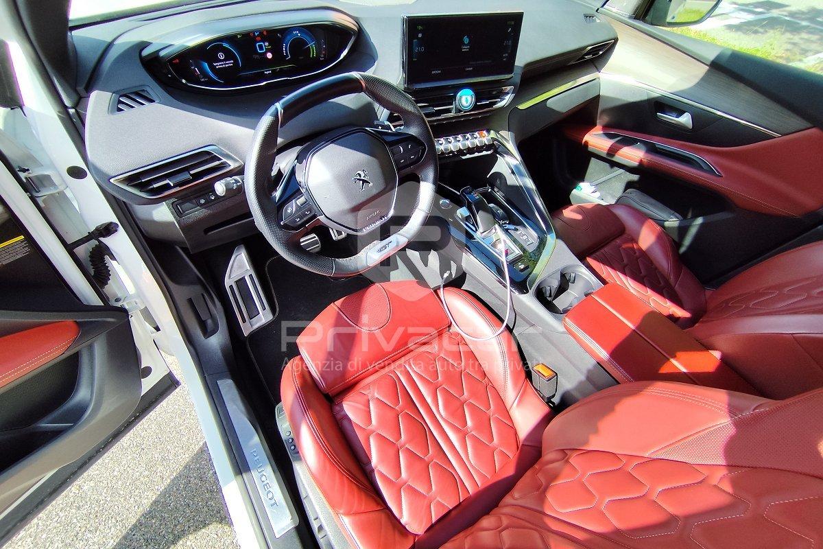 PEUGEOT 3008 Hybrid4 300 e-EAT8 GT Pack