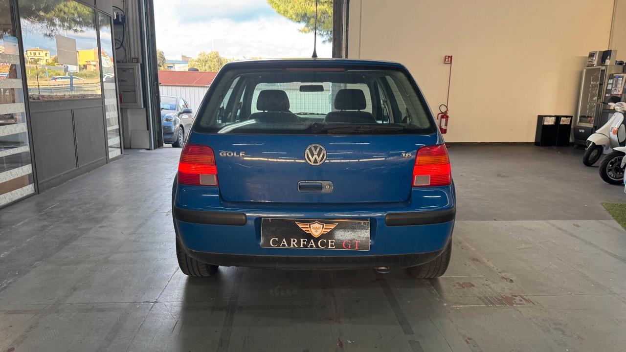 Volkswagen Golf 1.6 B 105CV - 2001