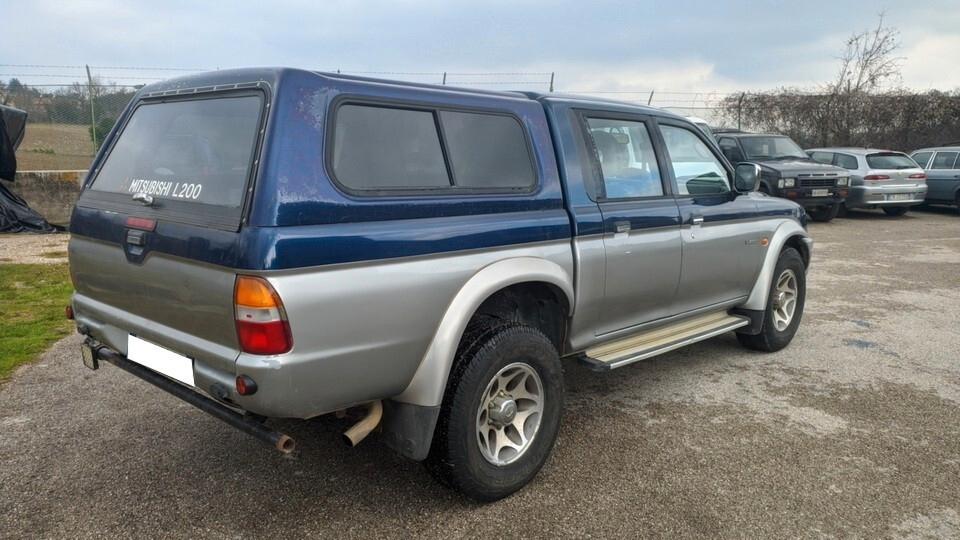 Mitsubishi L200 2.5 TDI 4WD 100CV R/D LOCK