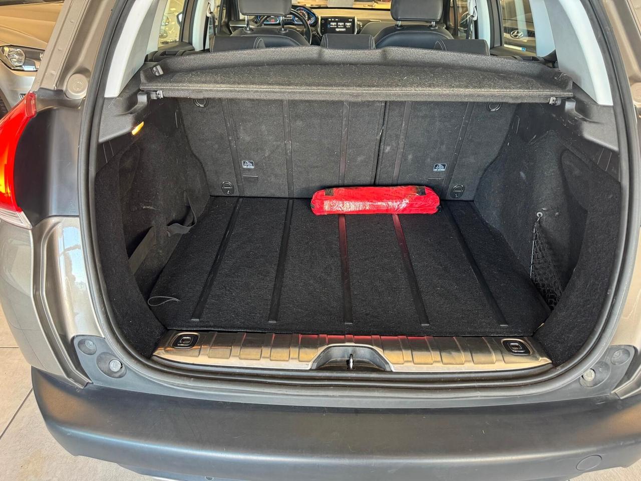 Peugeot 2008 1.6 e-HDI 92CV S&S ALLURE 2014