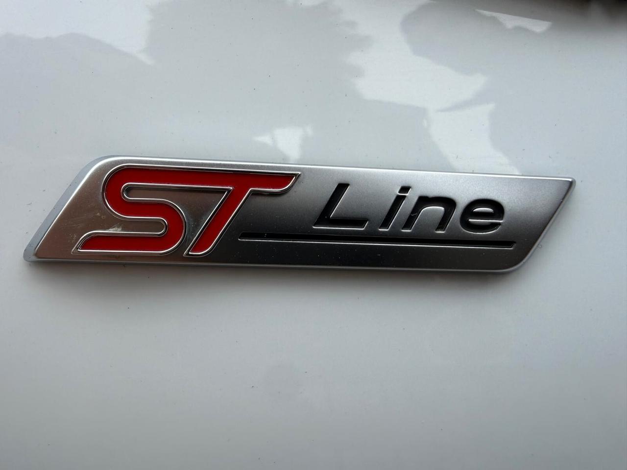 FORD FIESTA 1.1 S.T. LINE 5 P OK NEOP.