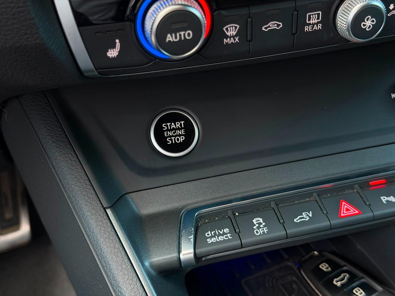 Audi Q3 45 TFSI e S tronic line edition