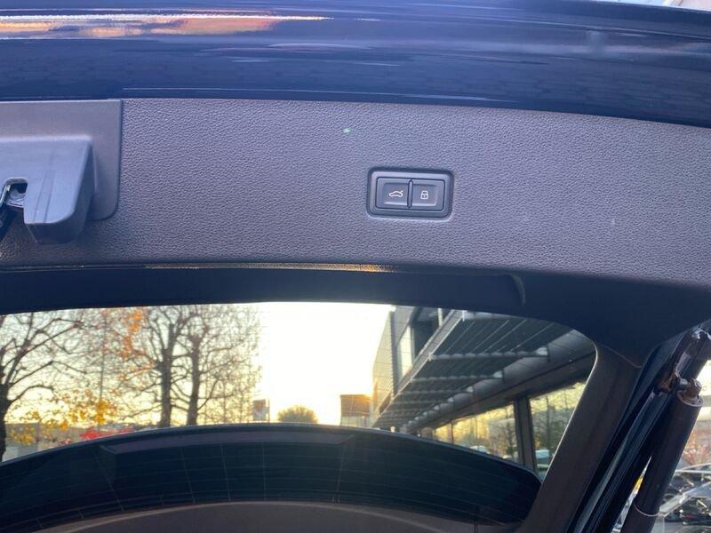 Audi Q8 SQ8 TDI mHEV V8 quattro tiptronic 435 CV