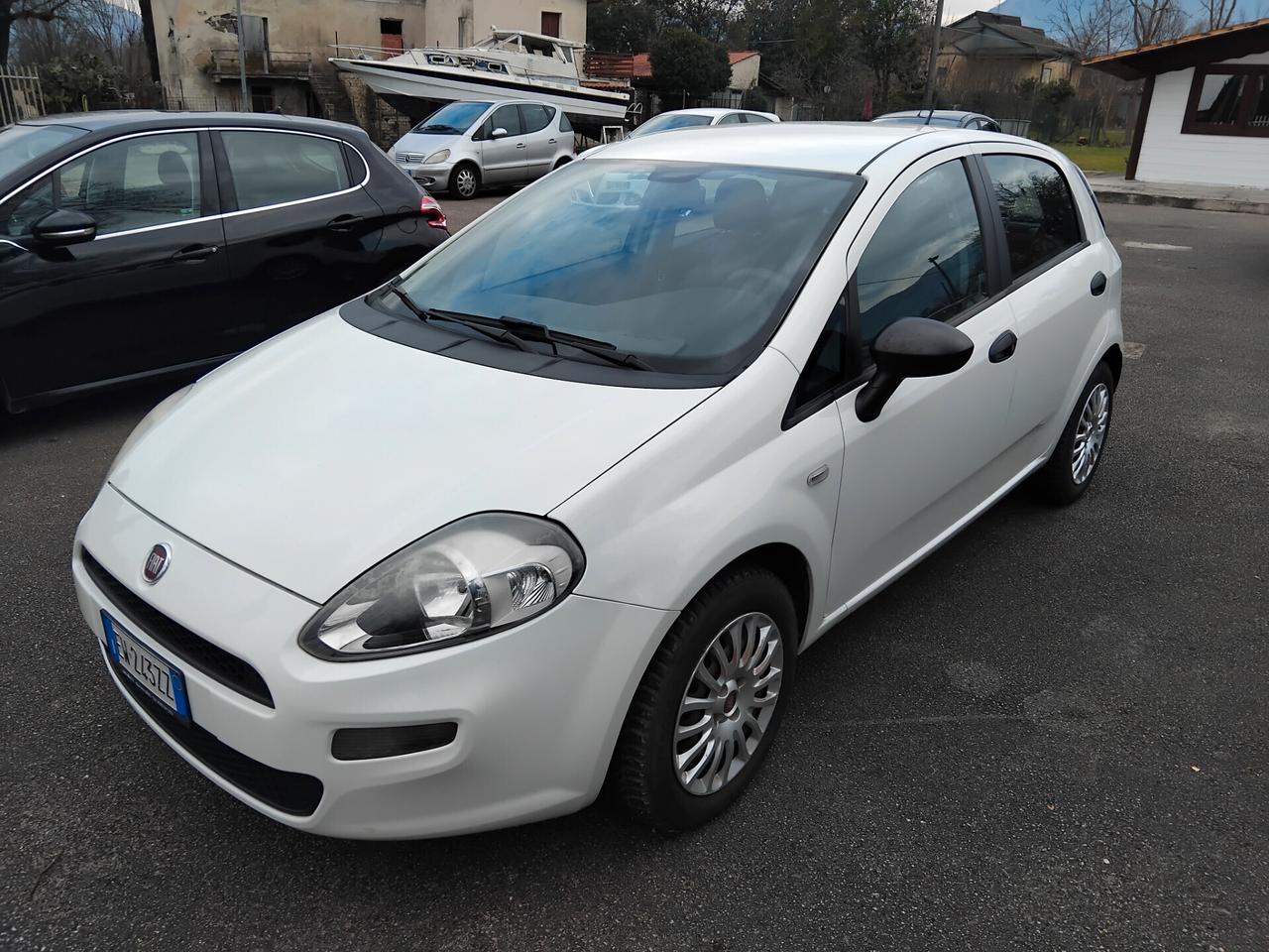 Fiat Punto 1.3 MJT II 75 CV garanzia 12 mesi