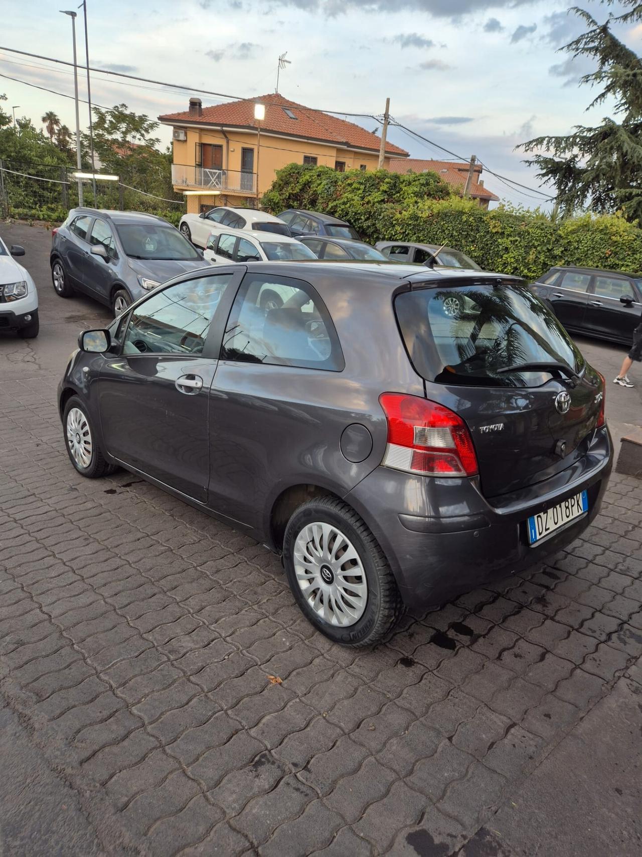Toyota Yaris 1.4 D-4D DPF 3 porte M-MT Sol