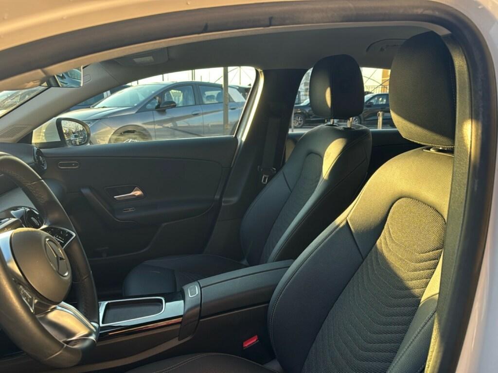 Mercedes Classe A 180 180 D Advanced 8G-DCT