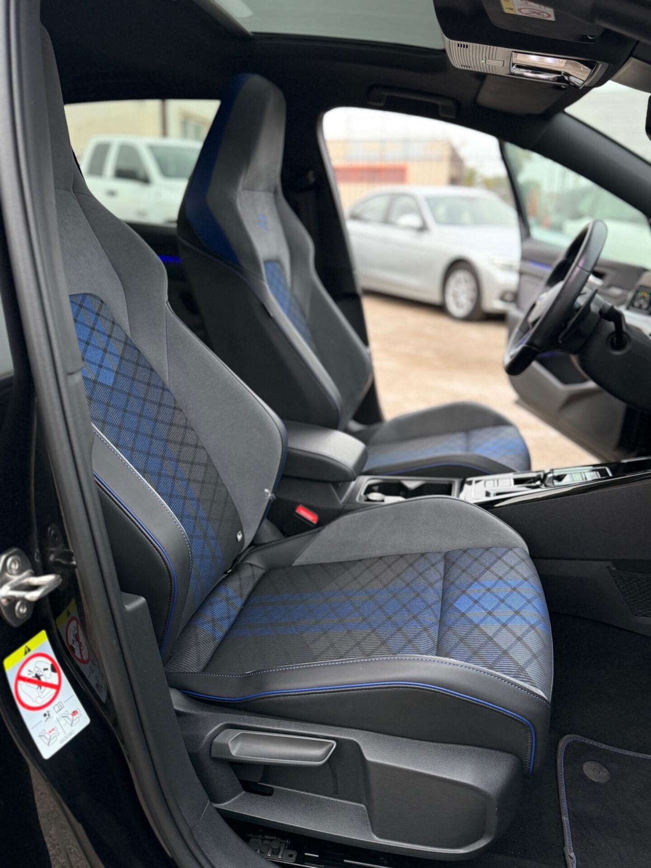 Volkswagen Golf 2.0 TSI R DSG 4Motion