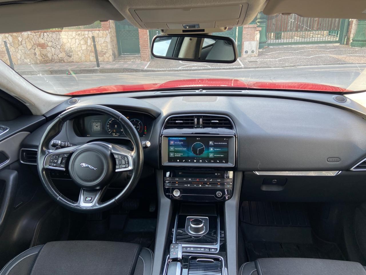 Jaguar F-Pace 2.0 D 180 CV Pure AUTOMATICO