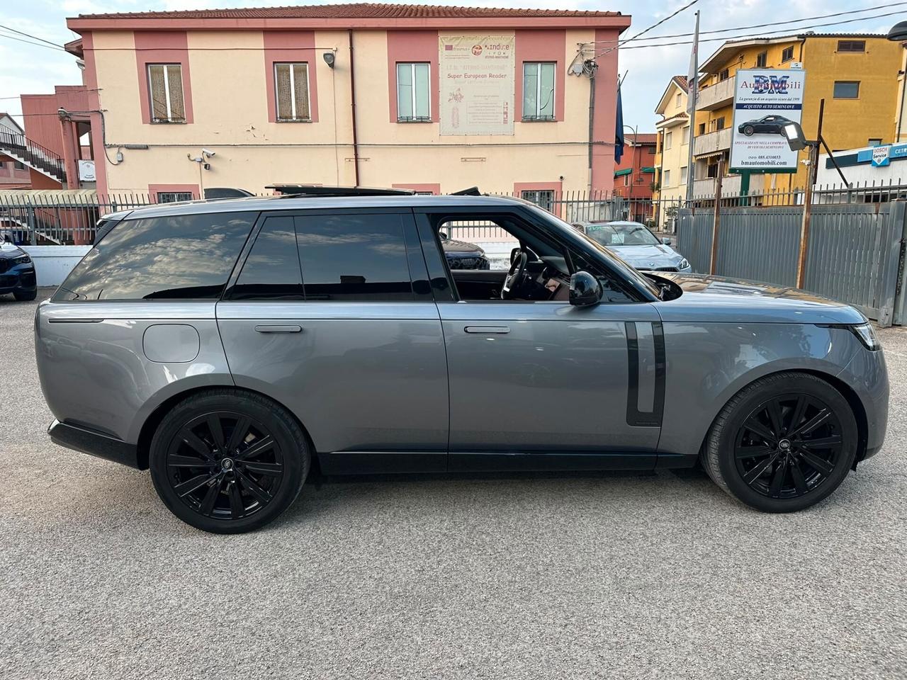RANGE ROVER AUTOBIOGRAPHY P530 4.4 V8 - IVA - PANO