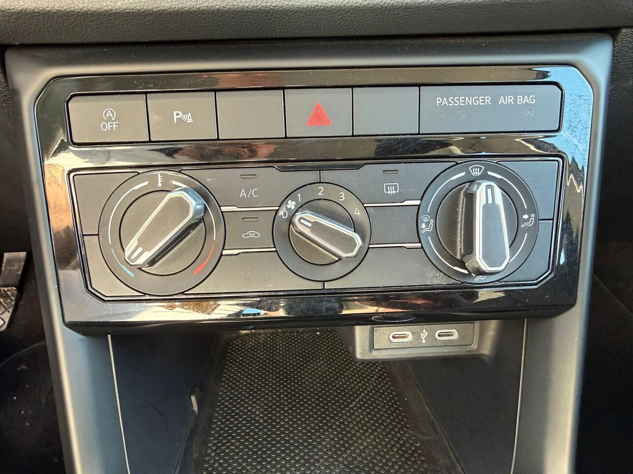 VOLKSWAGEN T-CROSS 2023 1.O BENZINA 95CV 18000KM