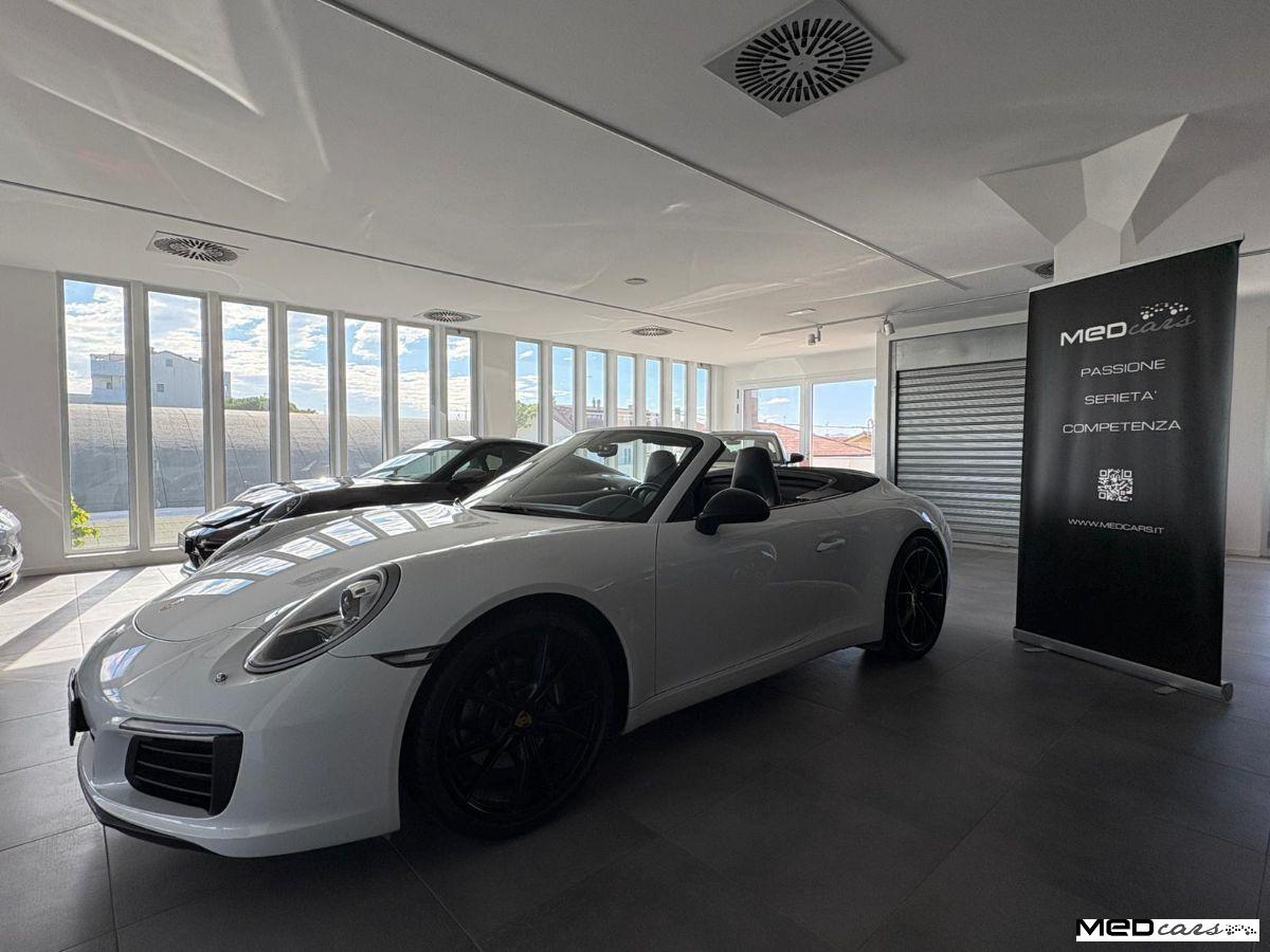 PORSCHE - 911 Cabrio