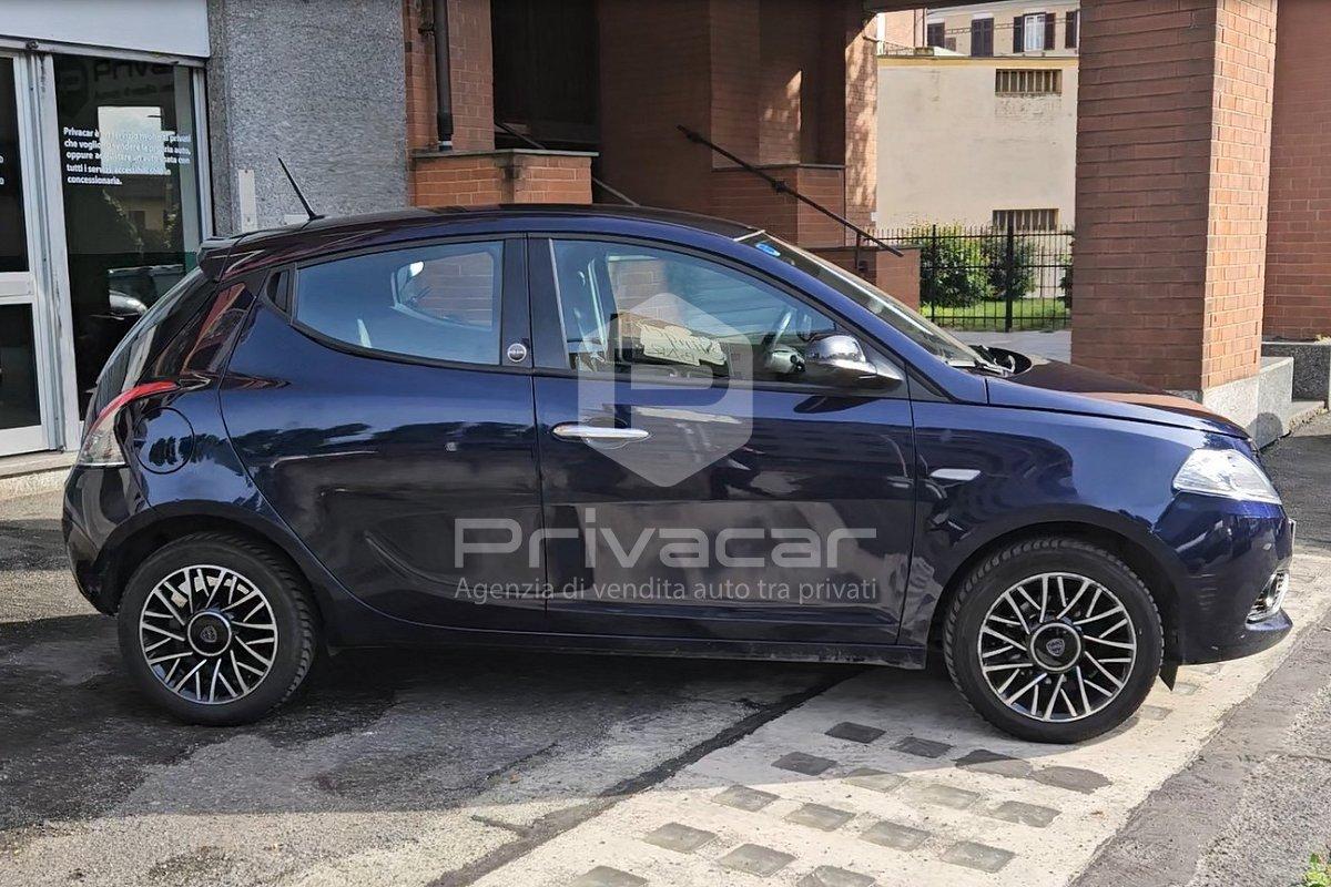 LANCIA Ypsilon 1.2 69 CV 5 porte GPL Ecochic Gold