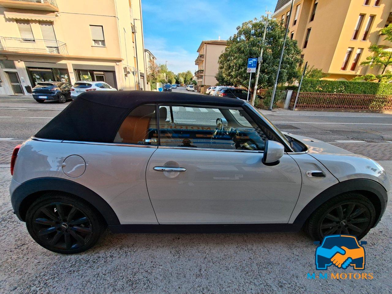Mini Cabrio Cooper Hype 1.5 Twin Power Turbo DCT