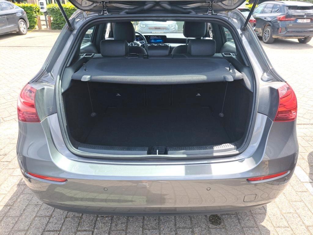 MERCEDES-BENZ A 180D NEW 115CV AUTOMATC BUSINESS LINE ( FARI LED - CRUISE - PELLE - NAVI PREMIUM - PARK ASSIST )