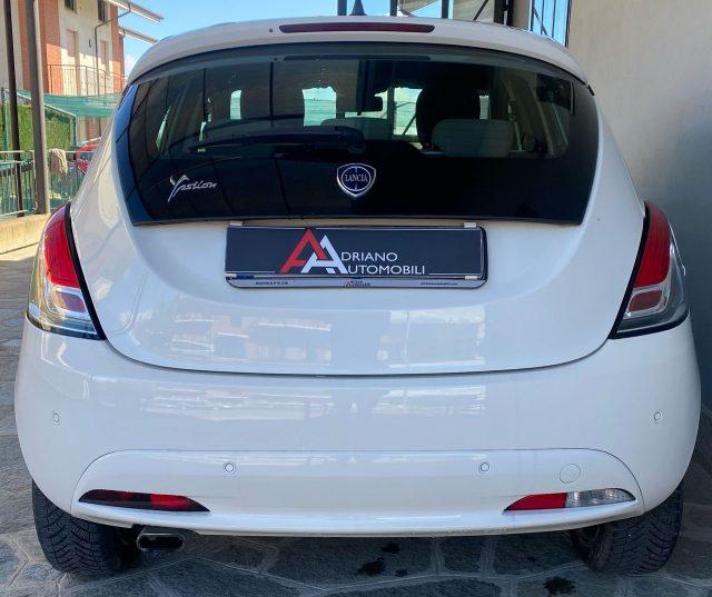 LANCIA Ypsilon 1.2 69 CV 5 porte GPL Ecochic Silver