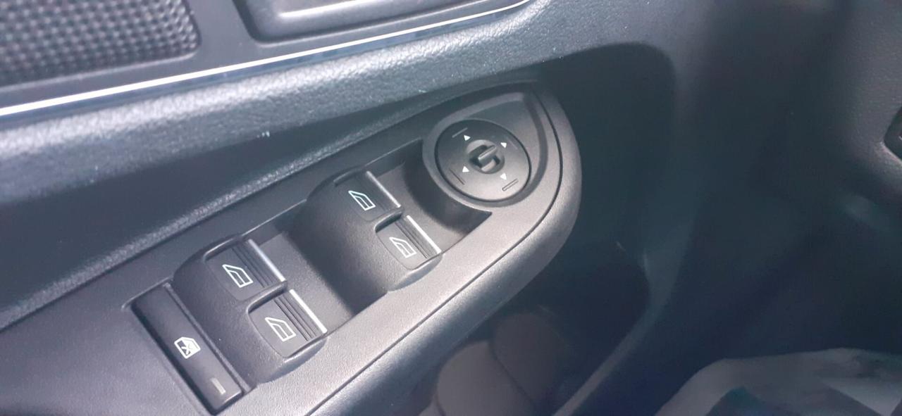 Ford B-Max 2015 - 1.5 TDCi Lb automobili