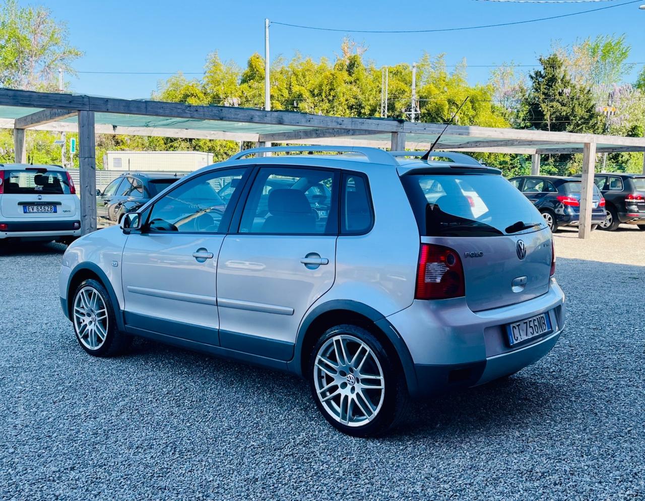 Volkswagen Polo Fun 1.4 75cv