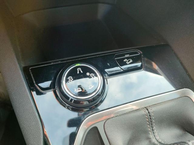 PEUGEOT 3008 BlueHDi 130 S&S Allure