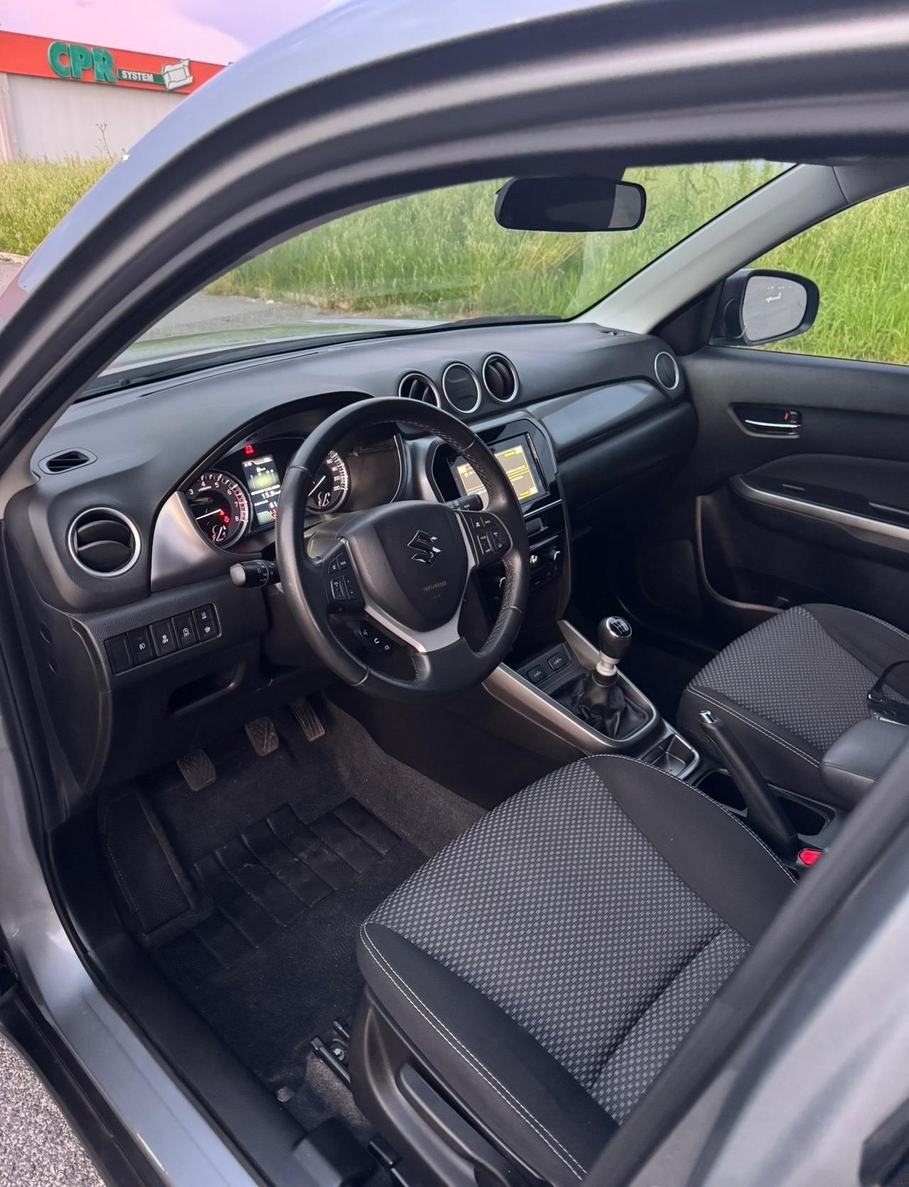 Suzuki Vitara 1.4 Hybrid 4WD AllGrip Starview