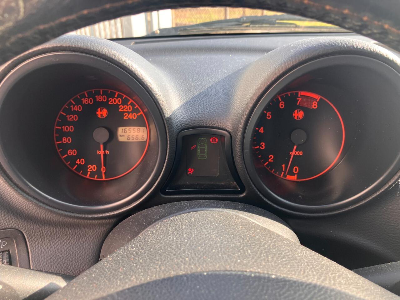 Alfa Romeo 156 2.0i 16V Twin Spark FOX RUNNING