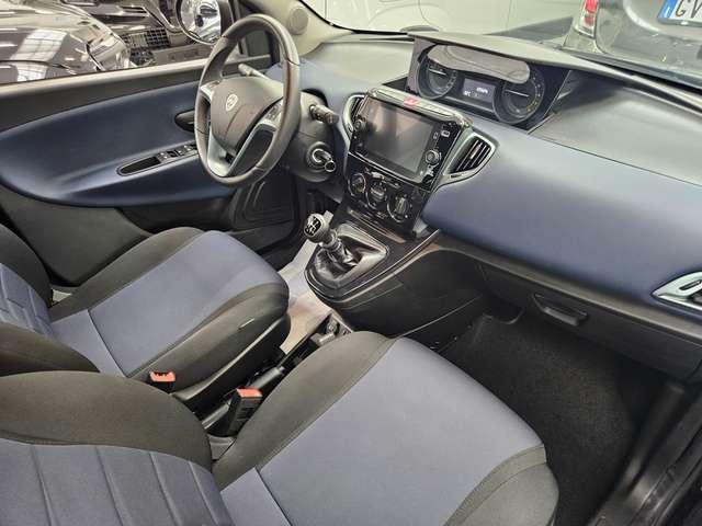 Lancia Ypsilon Ypsilon 1.0 firefly hybrid Platino s&s 70cv