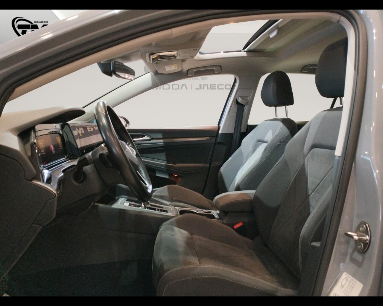 VOLKSWAGEN Golf 8ª serie Golf 1.5 eTSI 150 CV ...