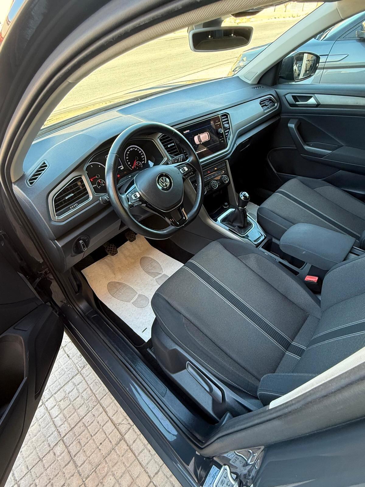 Volkswagen T-Roc 1.6 TDI SCR Business BlueMotion Technology