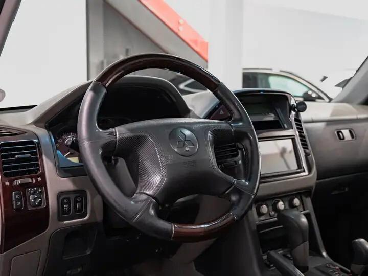 Mitsubishi Pajero 3.2 16V DI-D 3p. GLX