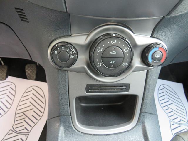 FORD Fiesta 1.2 82 CV 5 porte Titanium