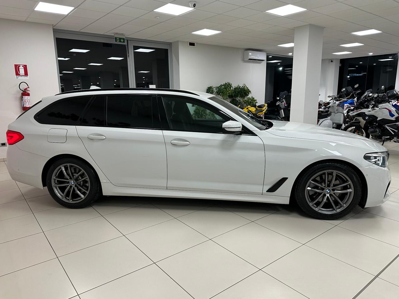 Bmw 520 518d Touring aut Msport 150 CV - 2019