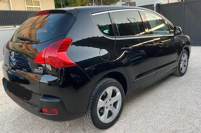 Peugeot 3008 1.6 HDi 112CV cambio robotizzato Tecno