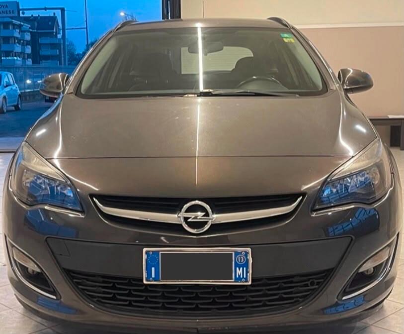 Opel Astra 1.4 Turbo 120CV Sports Tourer Cosmo