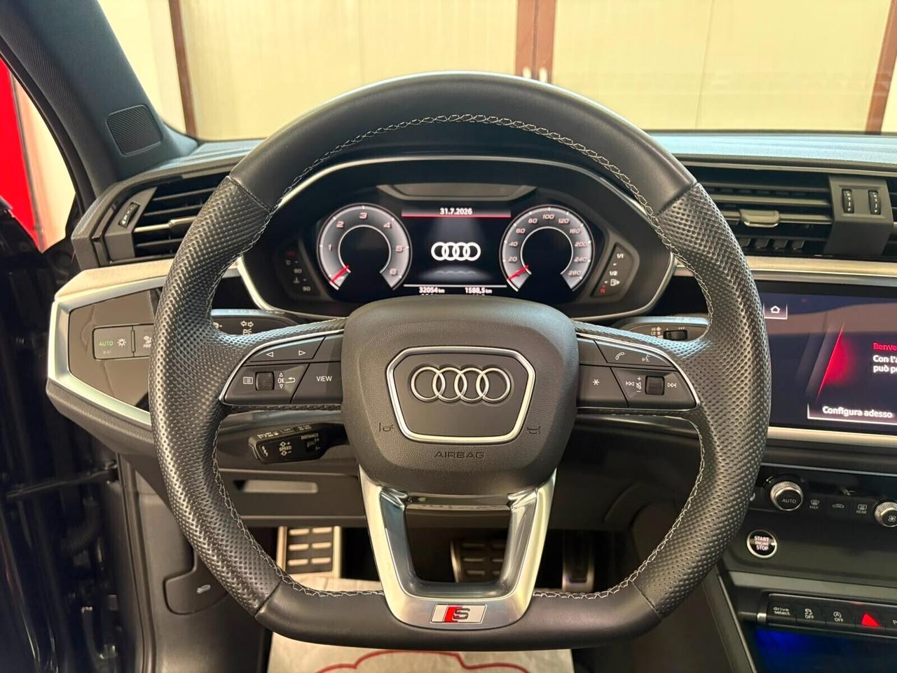 Audi Q3 SPB 40 TDI quattro Identity Black S line Edition