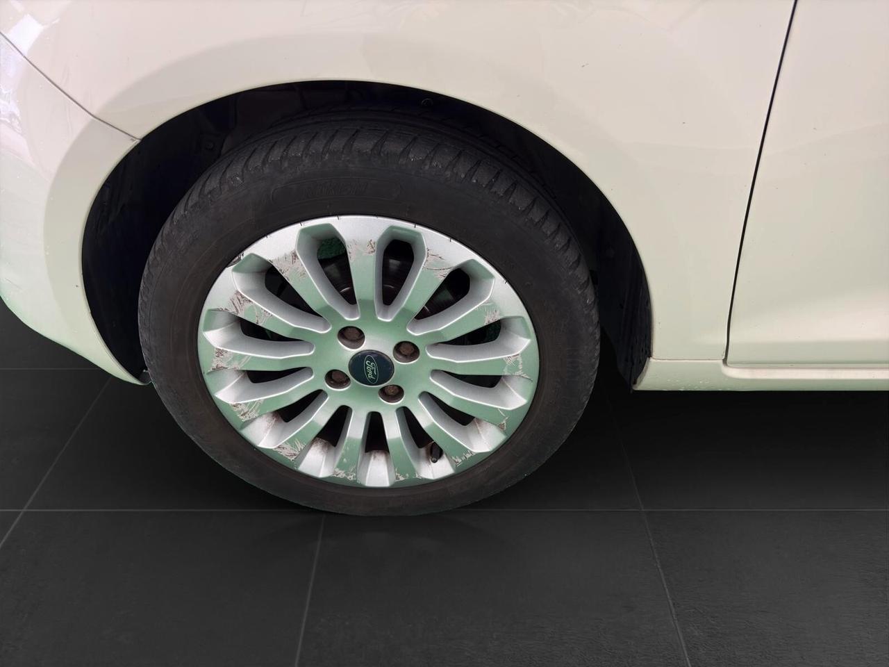 Ford Ka 1.2 benz. 69cv Titanium