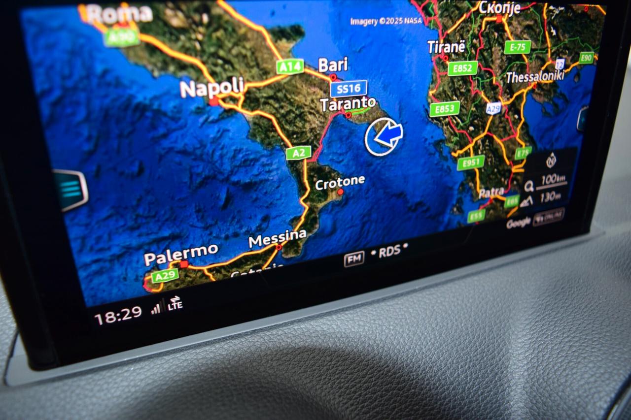 Audi Q2 30 2.0 Tdi 116 cv S tronic Business