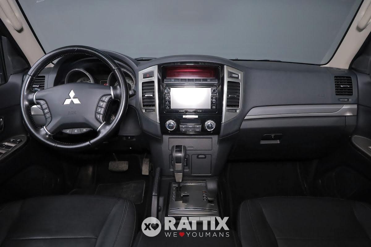 Mitsubishi Pajero 3.2 DI-D Instyle 5p 7p.ti auto + tetto apribile
