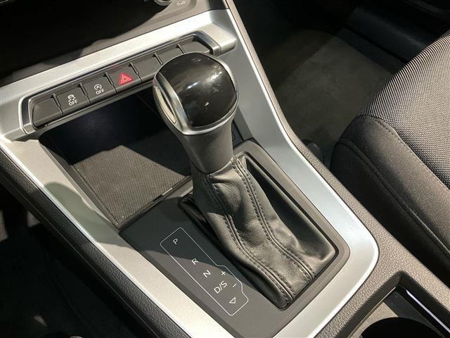 AUDI Q3 35 2.0 tdi Business Advanced s-tronic