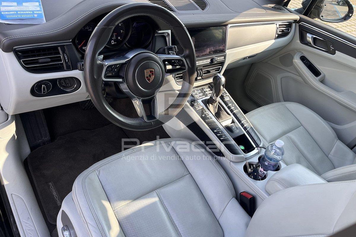 PORSCHE Macan 2.0