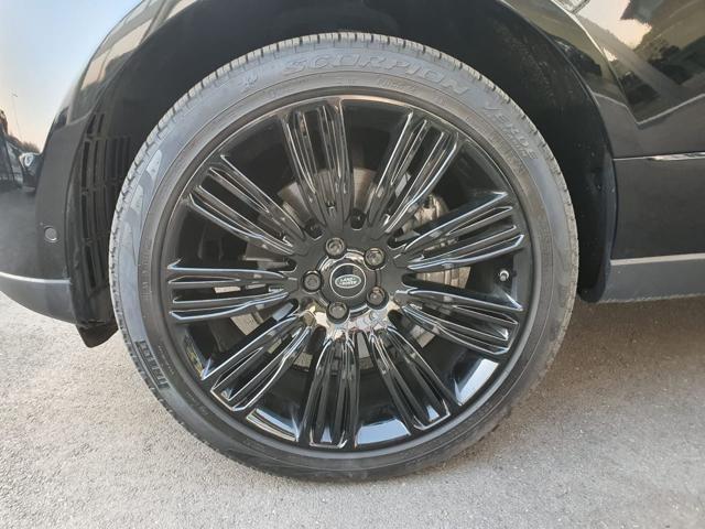 LAND ROVER Range Rover 3.0D I6 300 CV HSE Westminster Black