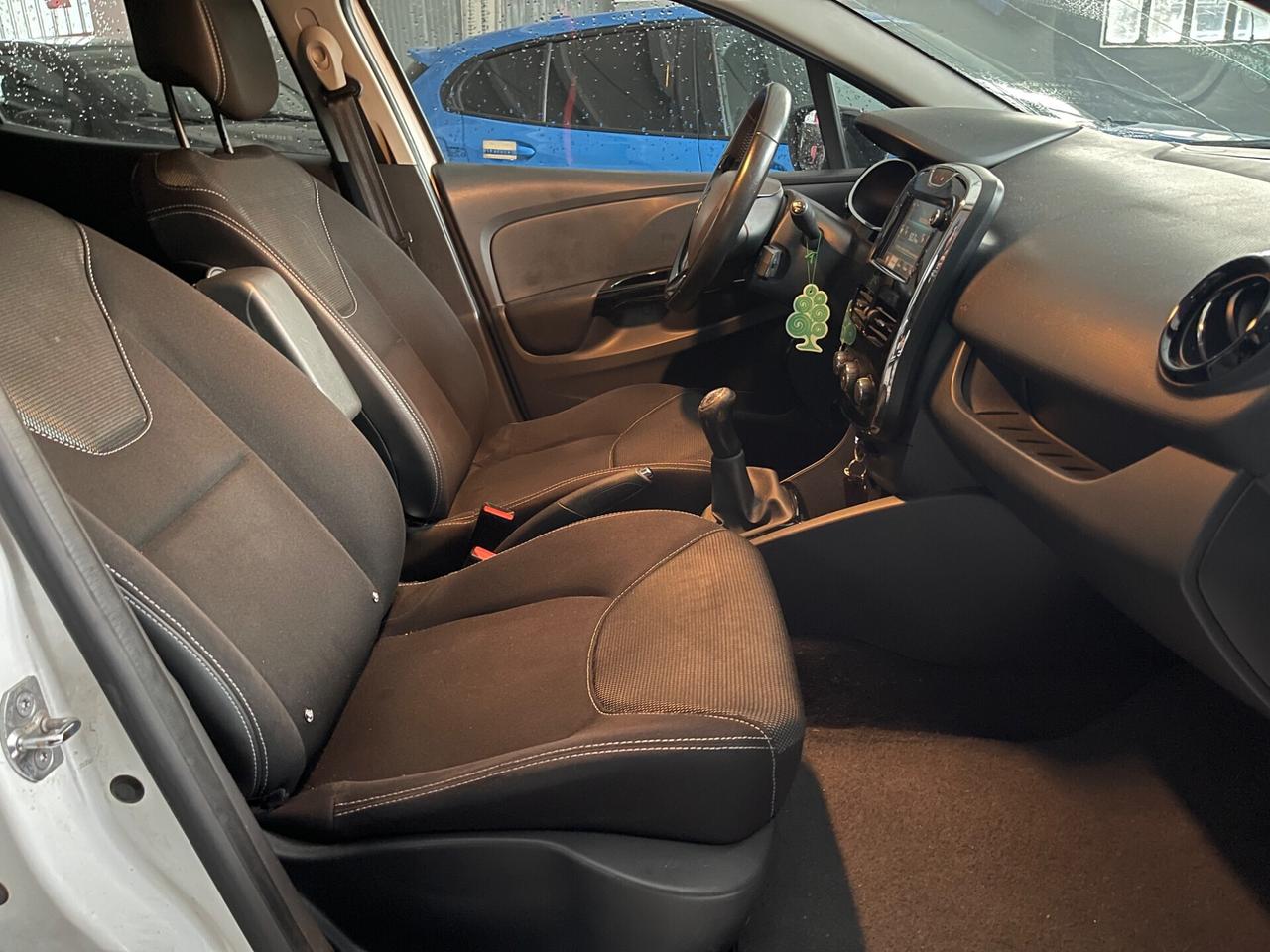 Renault Clio 1.2 75CV 5 porte Wave